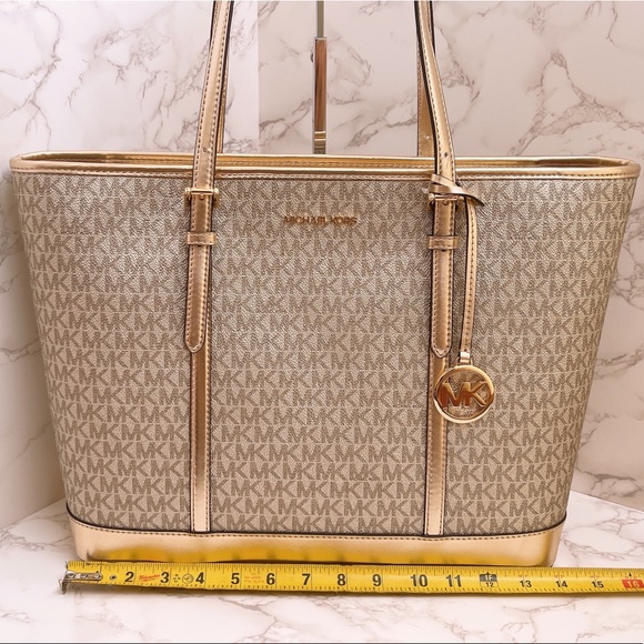 Michael Kors Jet Set Travel Large Top Zip Tote - Picture 8 of 10